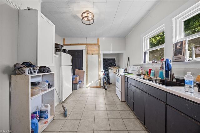 112 Briggs Place A & B, High Point, NC 27262