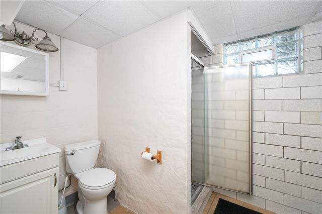 686 Christy, Hermitage, PA 16148