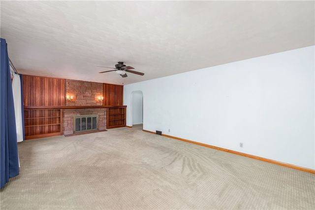 686 Christy, Hermitage, PA 16148