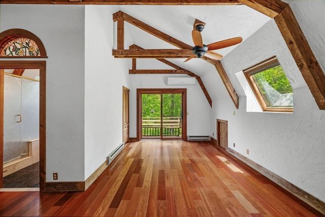 72 Mile Ln, Ipswich, MA 01938