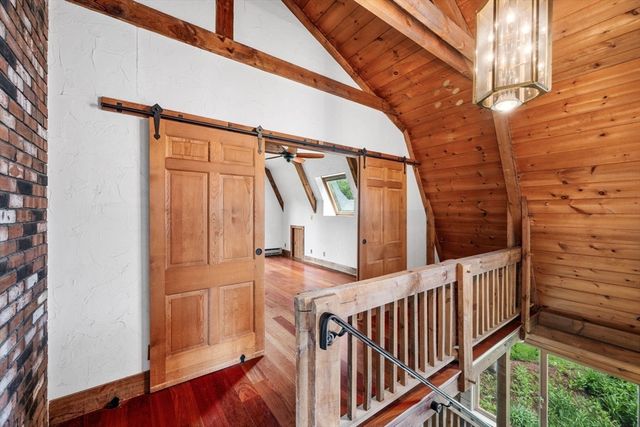 72 Mile Ln, Ipswich, MA 01938