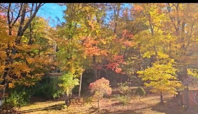72 Mile Ln, Ipswich, MA 01938