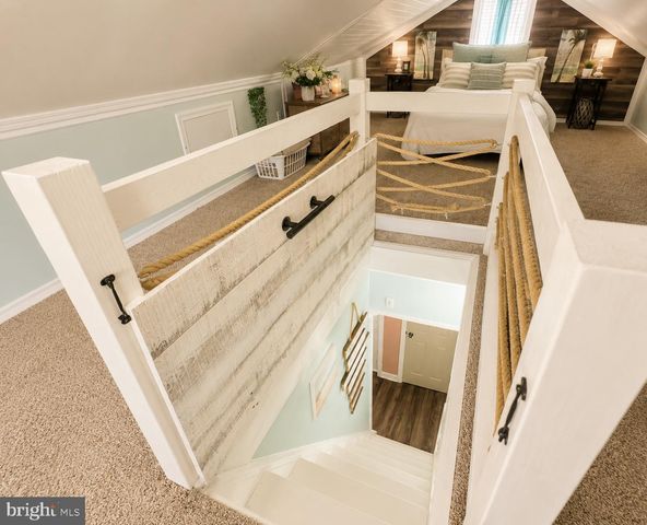 22 W OAK ST W, Millville, NJ 08332