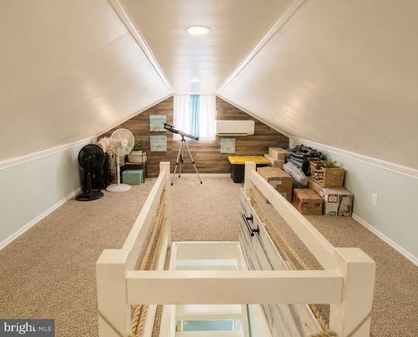 22 W OAK ST W, Millville, NJ 08332
