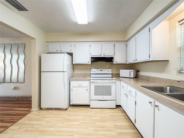 1706 BELLEAIR FOREST DRIVE 252, Belleair, FL 33756