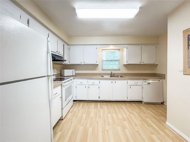 1706 BELLEAIR FOREST DRIVE 252, Belleair, FL 33756