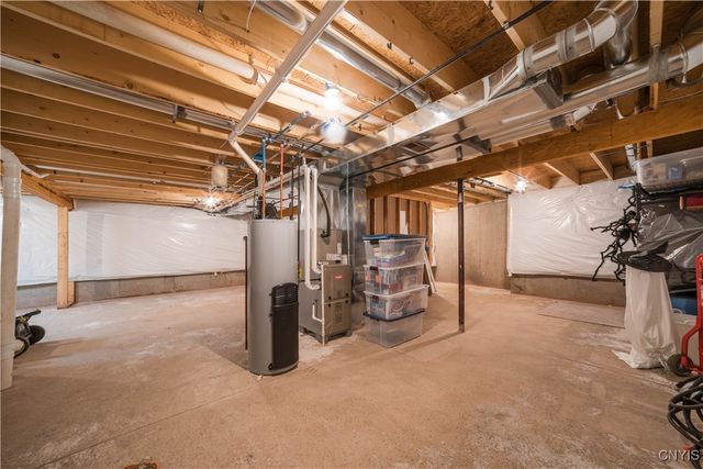 3417 Tall Tree Lane, Lysander, NY 13027