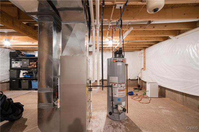 3417 Tall Tree Lane, Lysander, NY 13027