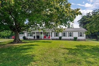 227 Bar Rd, Baxter, TN 38544