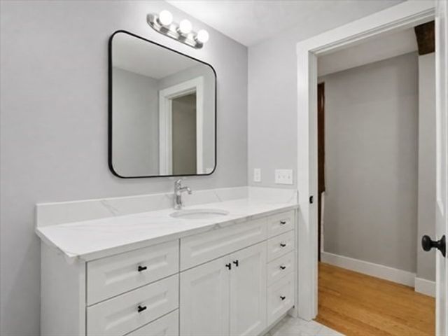 164 Main Street B, Westford, MA 01886