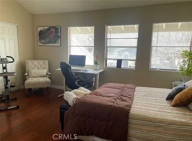 404 Brighton Springs, Costa Mesa, CA 92627