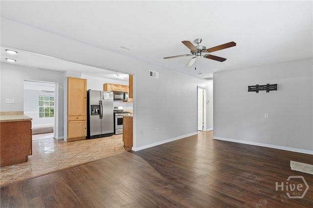 401 Barnhill Drive, Savannah, GA 31406