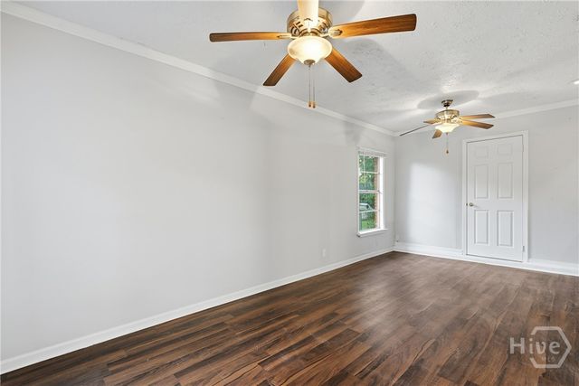 401 Barnhill Drive, Savannah, GA 31406