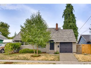 8553 N TIOGA Ave, Portland, OR 97203