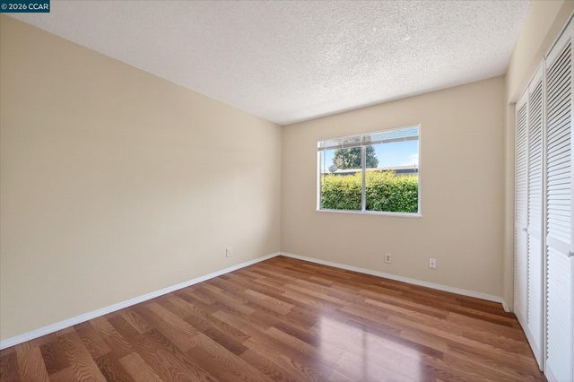 1065 Mohr Ln D, Concord, CA 94518