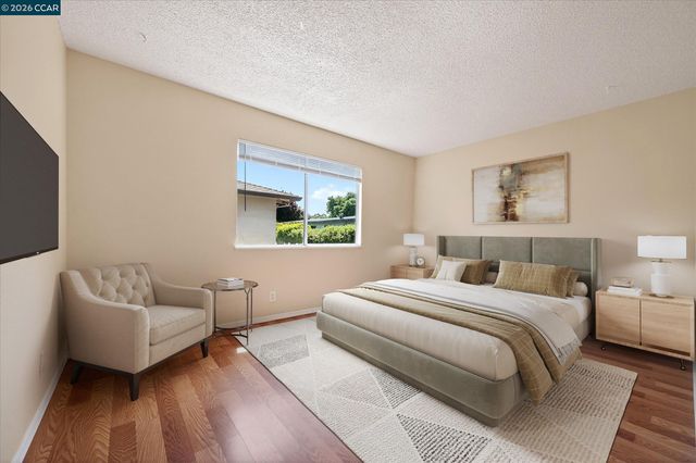 1065 Mohr Ln D, Concord, CA 94518