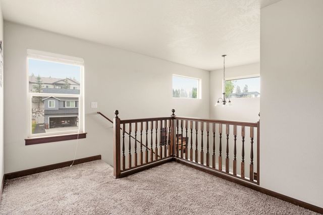 1517 N McKenzie River St, Spokane, WA 99224