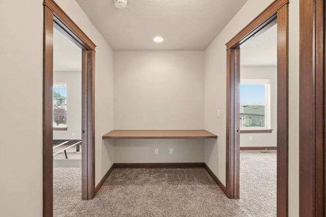 1517 N McKenzie River St, Spokane, WA 99224