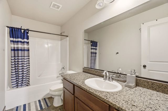 1517 N McKenzie River St, Spokane, WA 99224