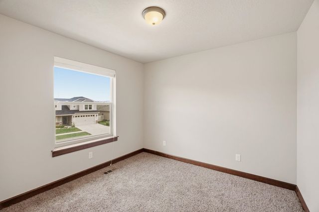 1517 N McKenzie River St, Spokane, WA 99224