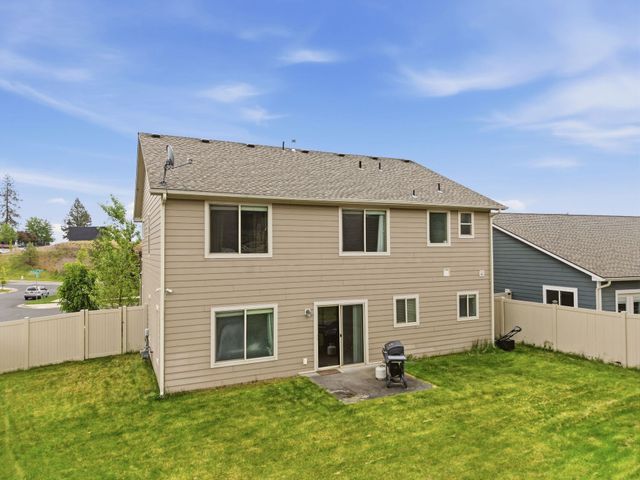 1517 N McKenzie River St, Spokane, WA 99224