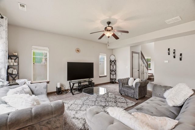 1517 N McKenzie River St, Spokane, WA 99224
