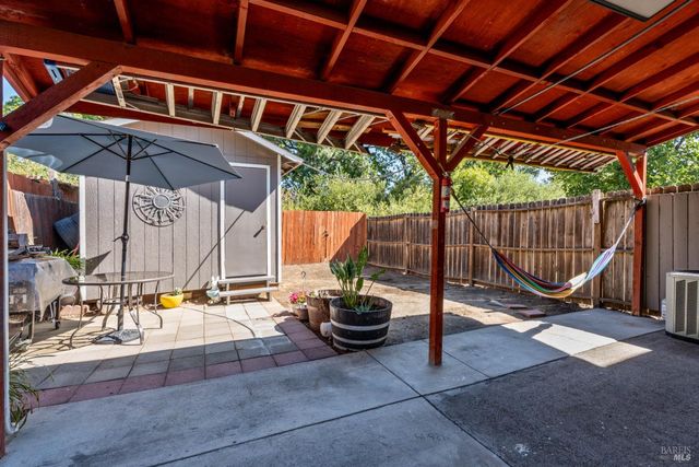 799 Sidnie Ct, Ukiah, CA 95482