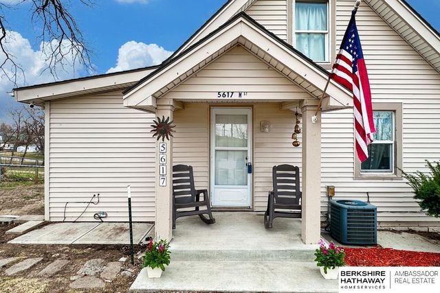 5617 M Street, Omaha, NE 68117