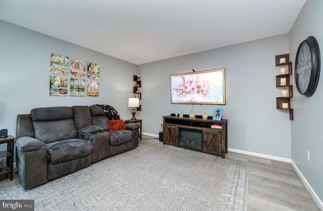 14-4-4 CRANBERRY, Reading, PA 19606