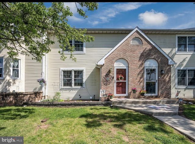 14-4-4 CRANBERRY, Reading, PA 19606