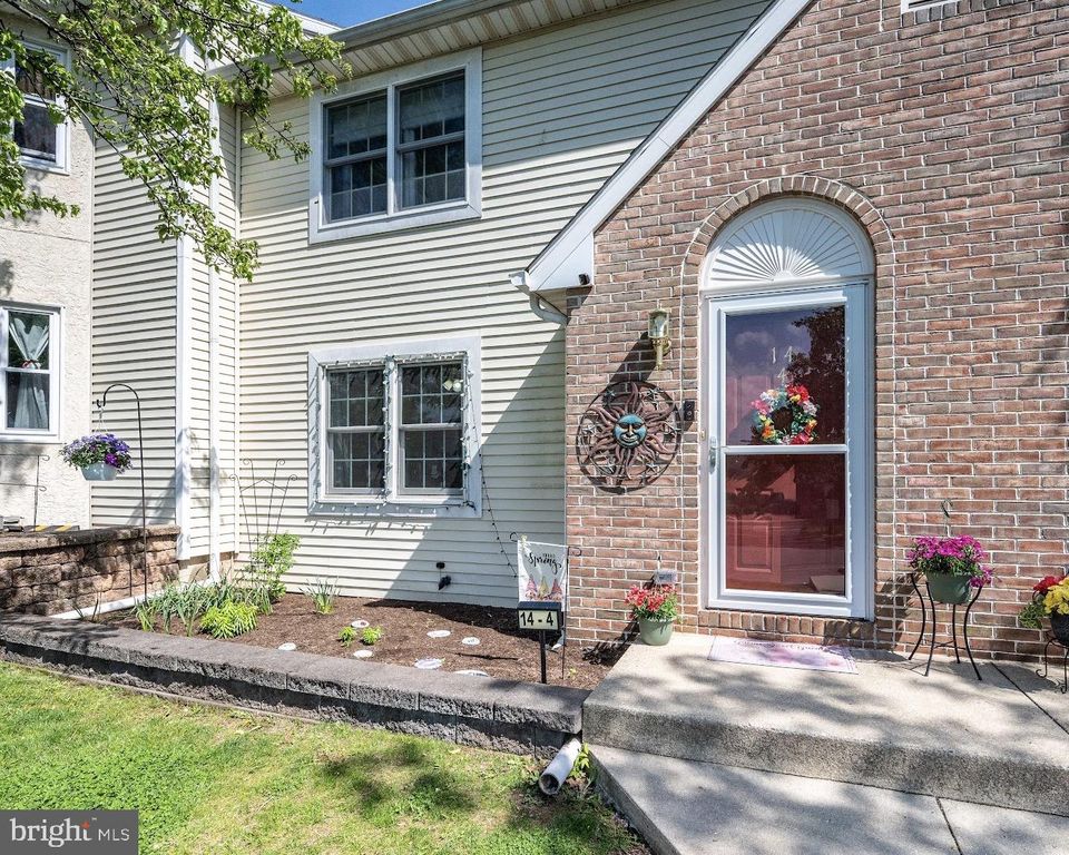 14-4-4 CRANBERRY, Reading, PA 19606