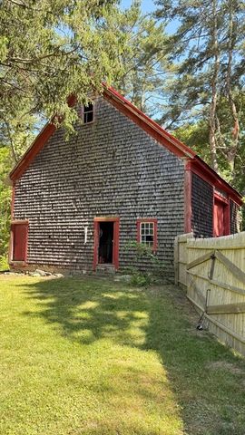36 Spruce, Middleboro, MA 02344