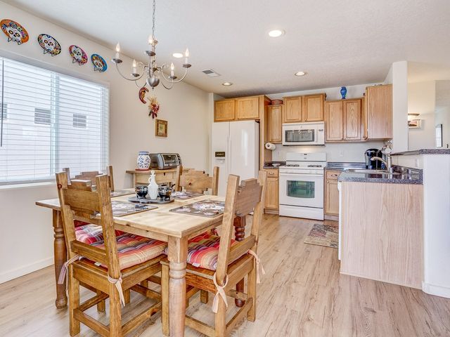 15 Via Sagrada, Santa Fe, NM 87508