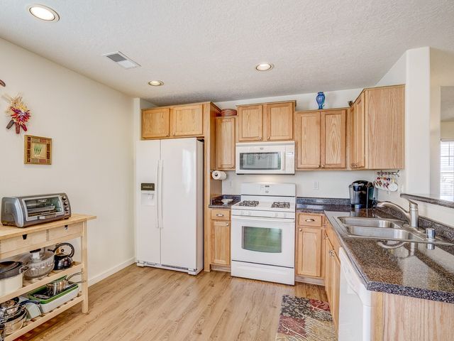 15 Via Sagrada, Santa Fe, NM 87508