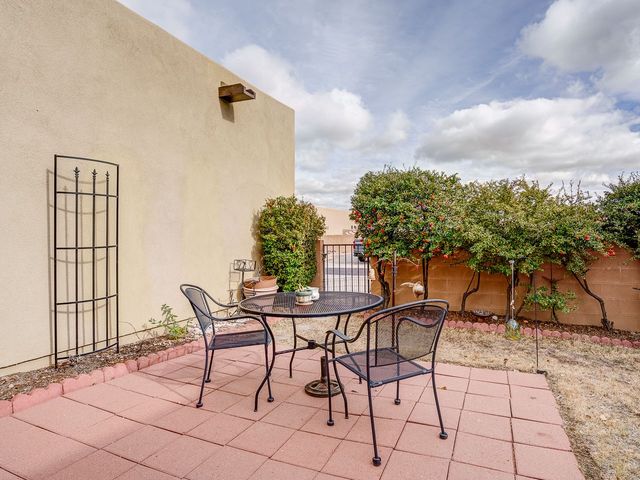 15 Via Sagrada, Santa Fe, NM 87508