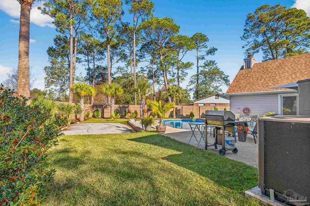 8144 El Dorado Dr, Pensacola, FL 32506