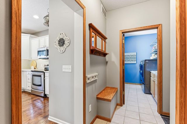 9289 Icosa Street, Lakeville, MN 55044