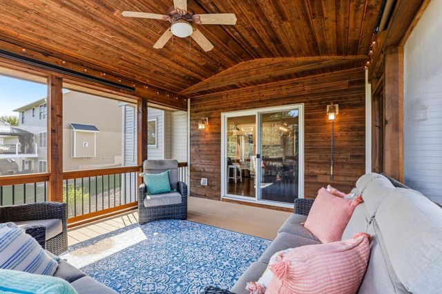 9289 Icosa Street, Lakeville, MN 55044