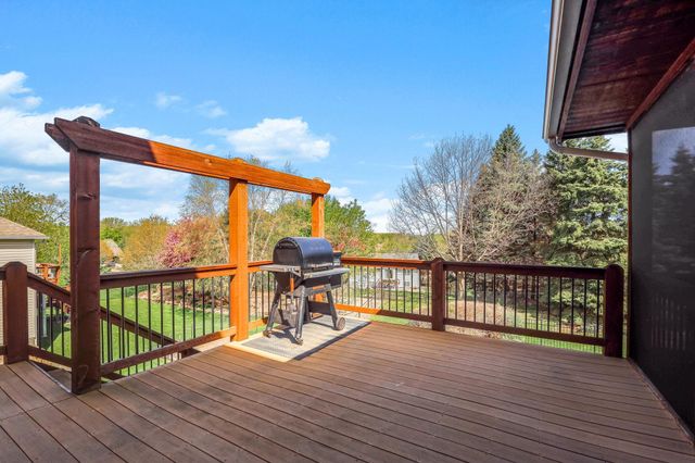 9289 Icosa Street, Lakeville, MN 55044