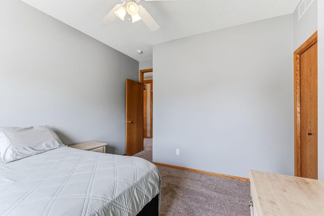 9289 Icosa Street, Lakeville, MN 55044