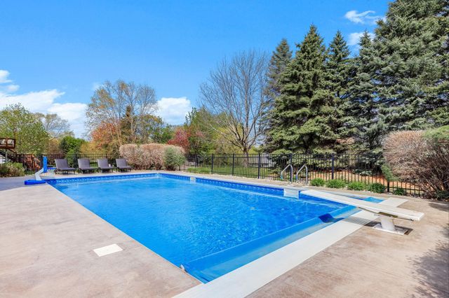 9289 Icosa Street, Lakeville, MN 55044