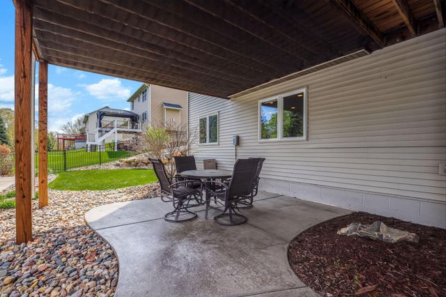 9289 Icosa Street, Lakeville, MN 55044