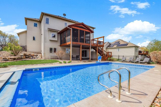 9289 Icosa Street, Lakeville, MN 55044