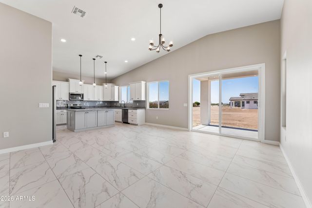 37761 W MONTECITO Avenue, Tonopah, AZ 85354