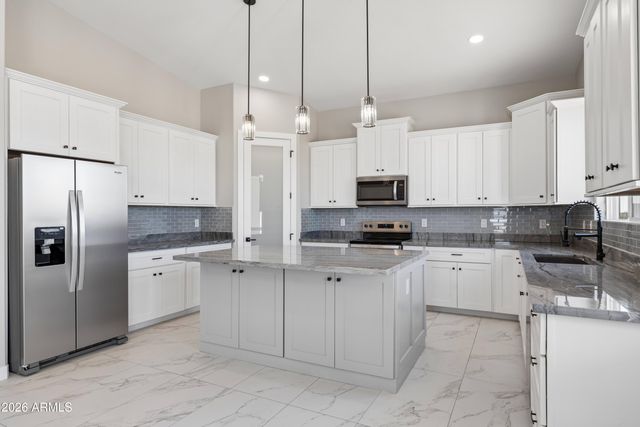37761 W MONTECITO Avenue, Tonopah, AZ 85354