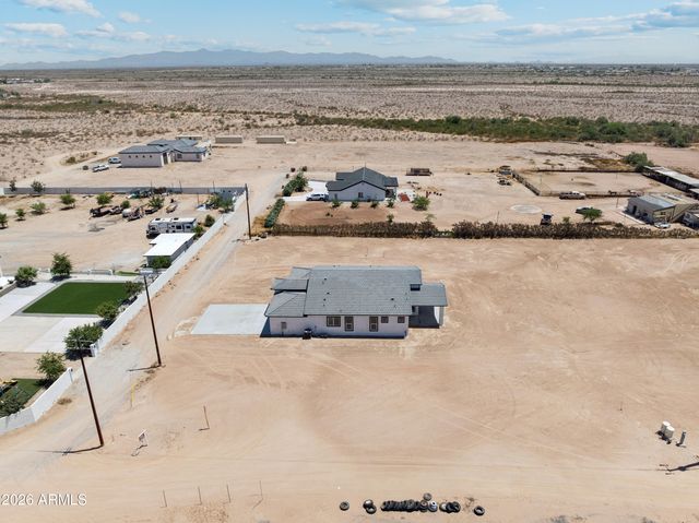 37761 W MONTECITO Avenue, Tonopah, AZ 85354