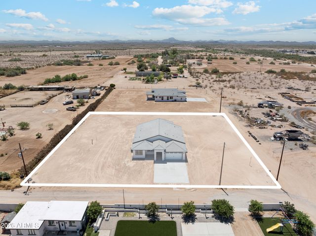 37761 W MONTECITO Avenue, Tonopah, AZ 85354