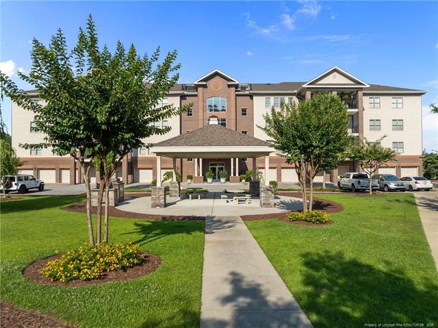 220-404 Hugh Shelton Loop, Fayetteville, NC 28301