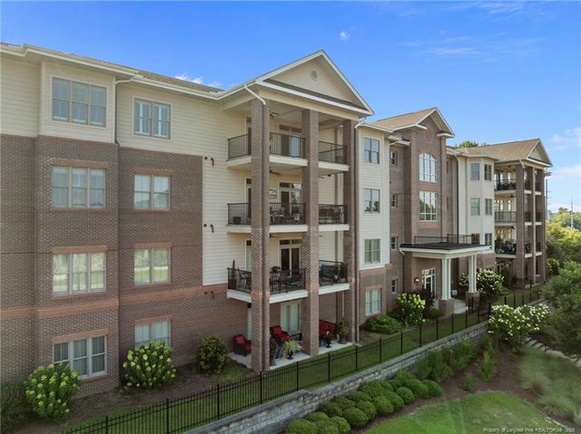 220-404 Hugh Shelton Loop, Fayetteville, NC 28301