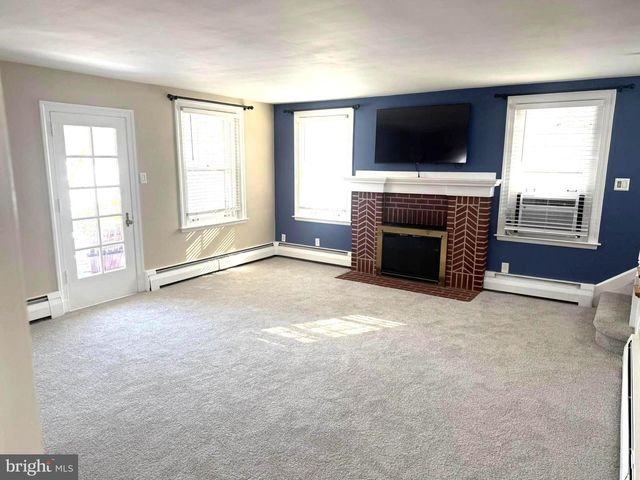 1312 W. MAIN ST, Lansdale, PA 19446